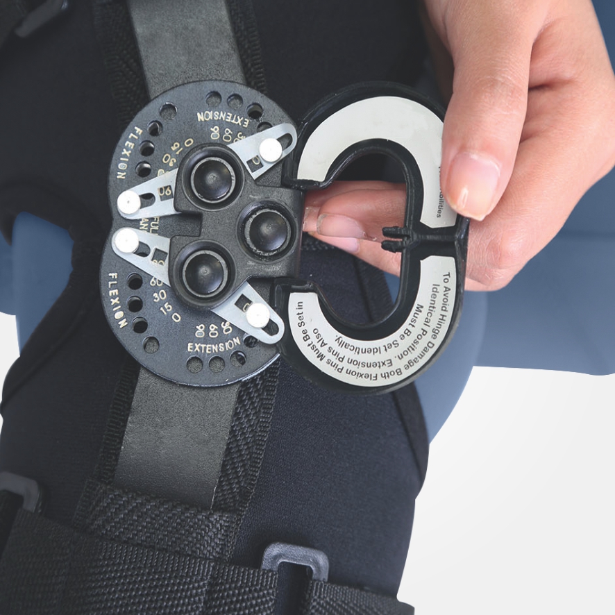 زانوبند توانبخشی با مفصل مدرج طب و صنعت