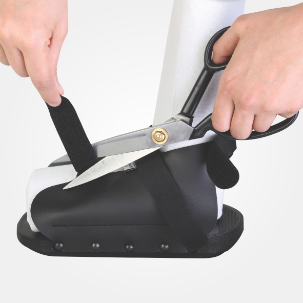 کفش گچ با زیره پلی یورتان طب و صنعت